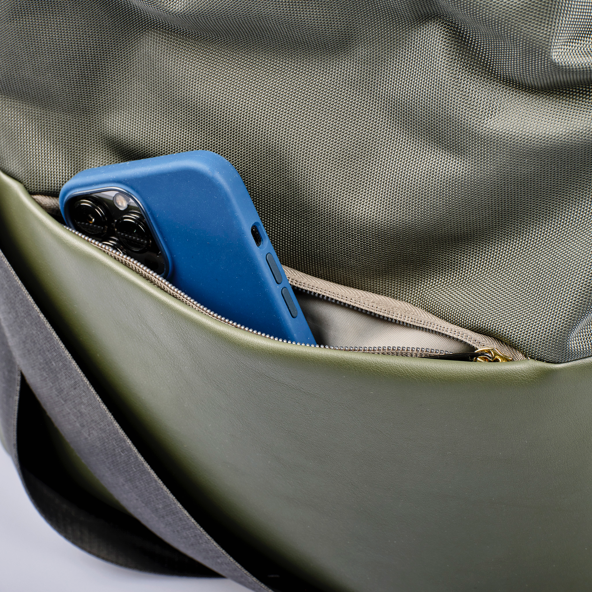 Large Bucket Bag - Olive